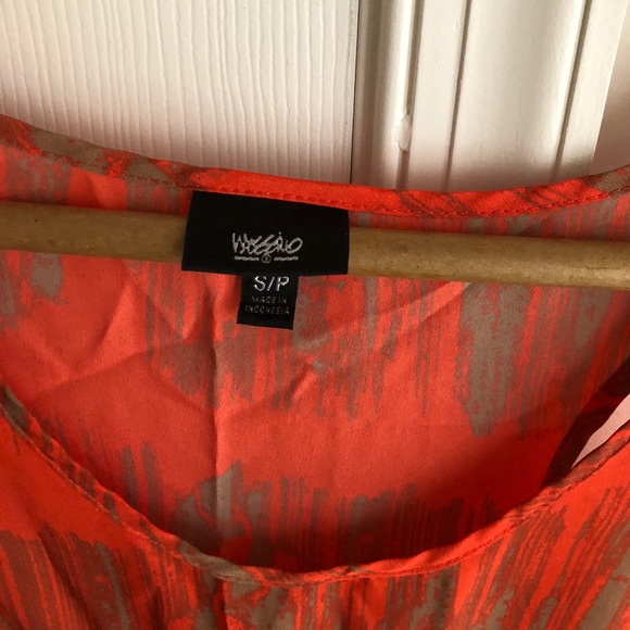 Orange-ish Red Thick strapped tank top - Picture 2 of 3